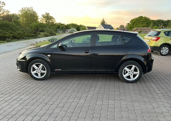 Seat Leon cena 17800 przebieg: 98130, rok produkcji 2012 z Jarosław małe 154